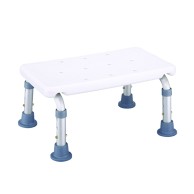 Height-adjustable Bathtub Step For The Disabled And Elderly