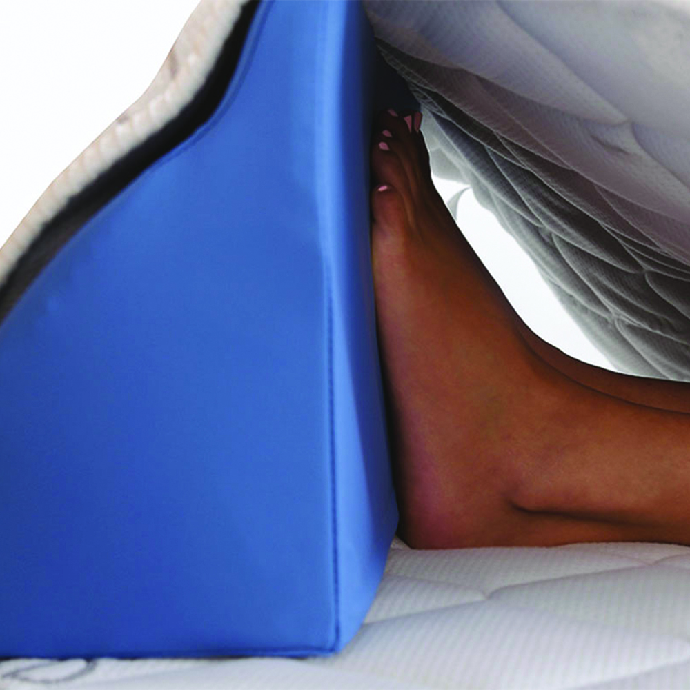 Patient positioning - Mopedia Ergonomic Triangular Positioner Opera In Polyurethane