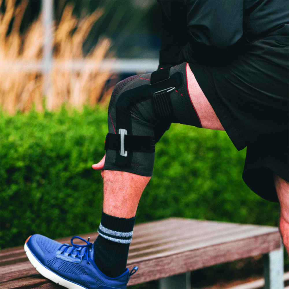 Knee braces - Donjoy Knee Brace Genuforce Xpert Rigid Polycentric Rods 