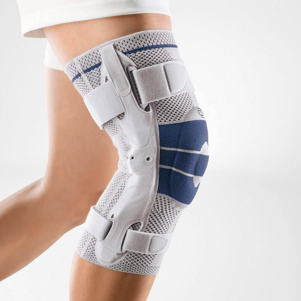 Knee braces - Bauerfeind Genutrain S Pro Titan Right Knee Brace Stabilizes And Limits Movement