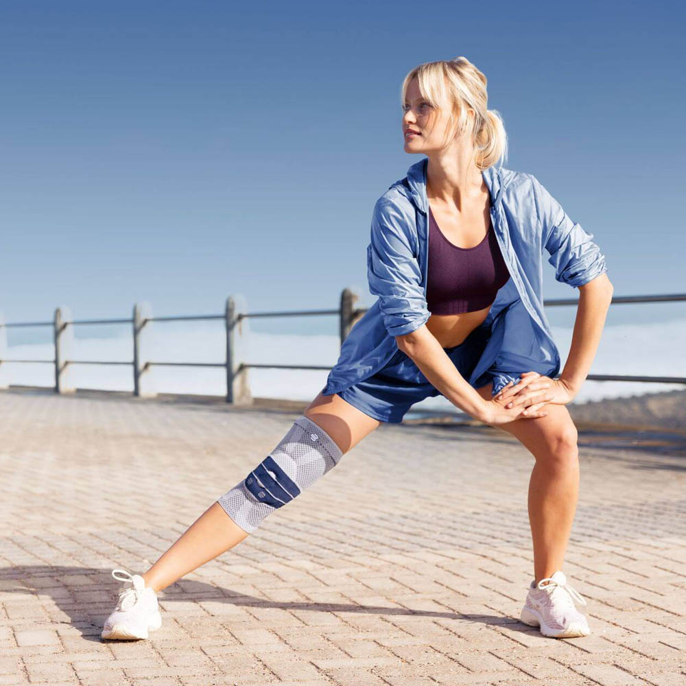 Knee braces - Bauerfeind Genutrain Black Knee Brace For Relief And Stabilization