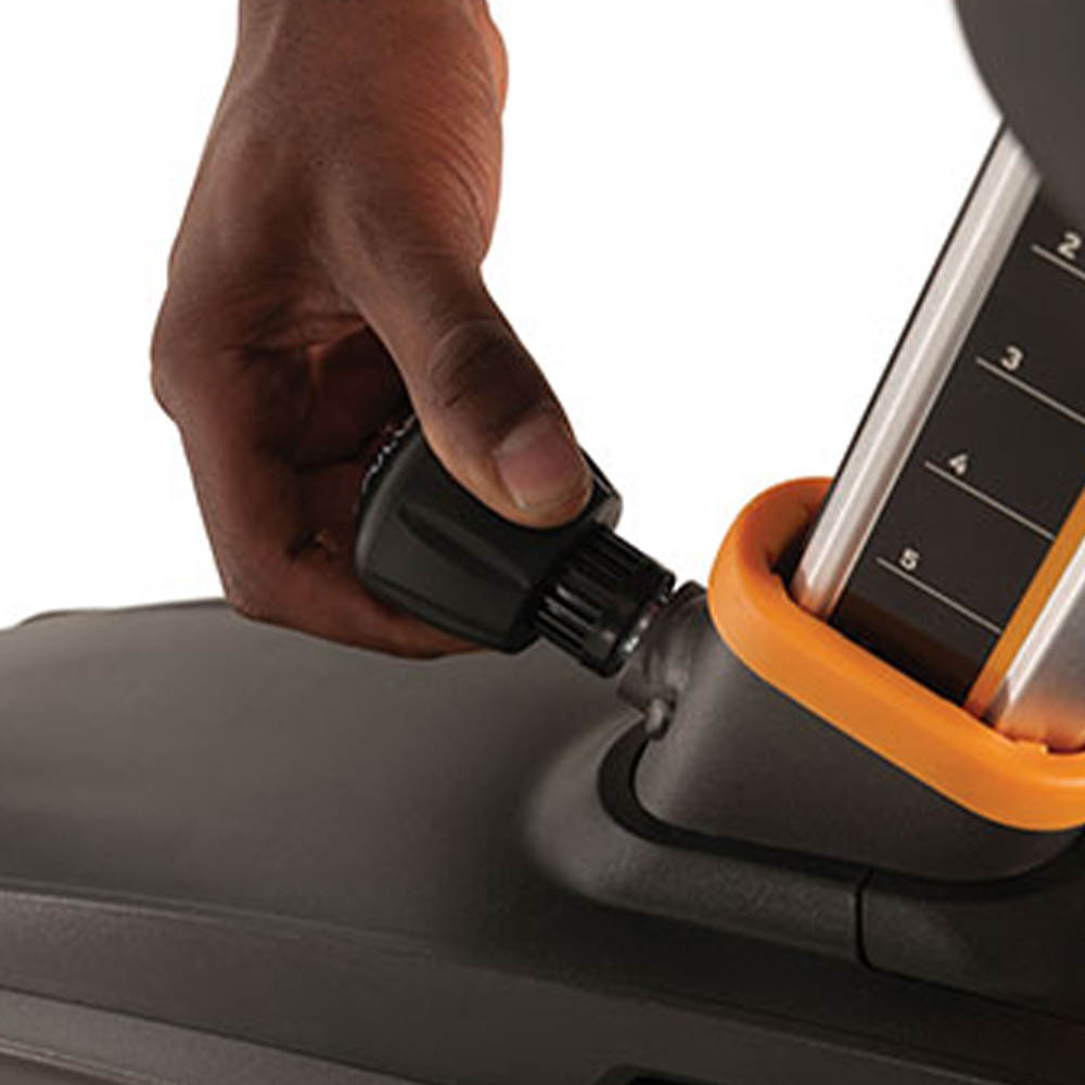 Exercise bikes/pedal trainers - Matrix Exercise Bike Gym Bike U30 With Xr Console