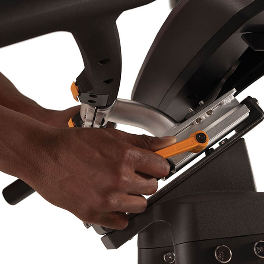 Exercise bikes/pedal trainers - Matrix Exercise Bike Gym Bike U30 With Xer Console